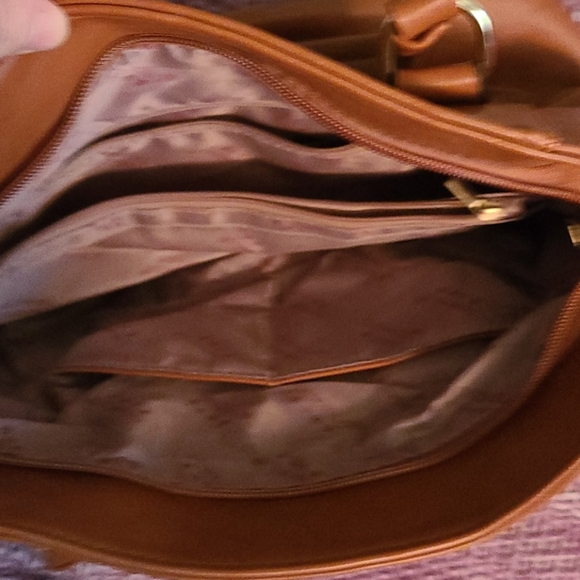 Handbag - Picture 2 of 2